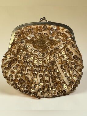 Vintage 1960s Hand Beaded & Sequined Gold Evening Bag Clutched Kiss Lock Purse